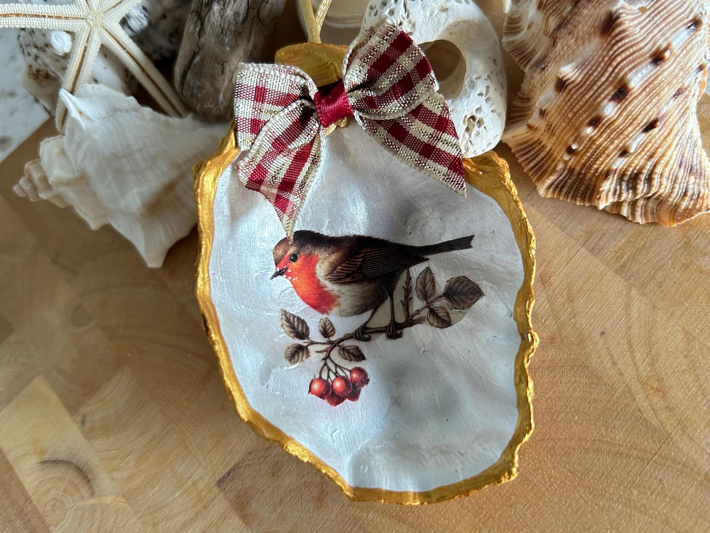 Gold Robin Memorial Oyster Shell Hanging Decoration.