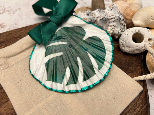 Emerald Green Palm Leaf Topical Scallop Shell Hanging Ornament.