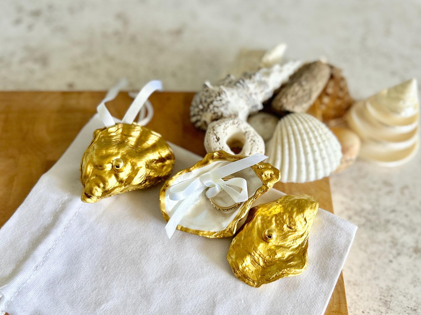 Gold Full Oyster Shell Wedding Ring Bearer Holder.