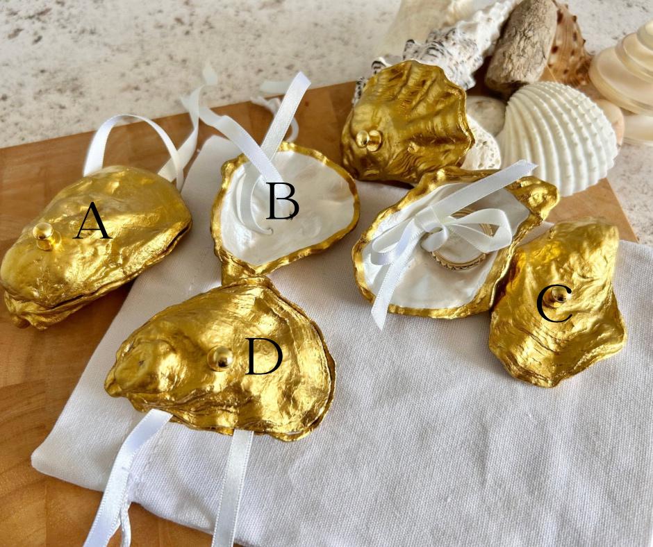 Gold Full Oyster Shell Wedding Ring Bearer Holder.