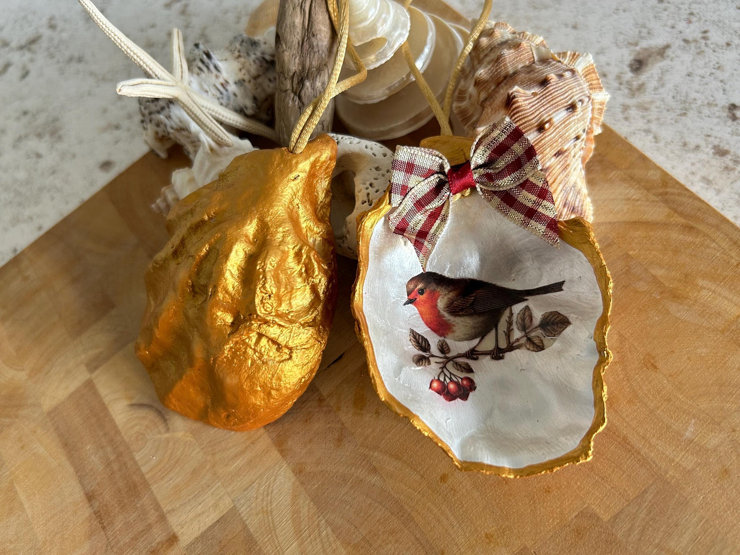 Gold Robin Memorial Oyster Shell Hanging Decoration.