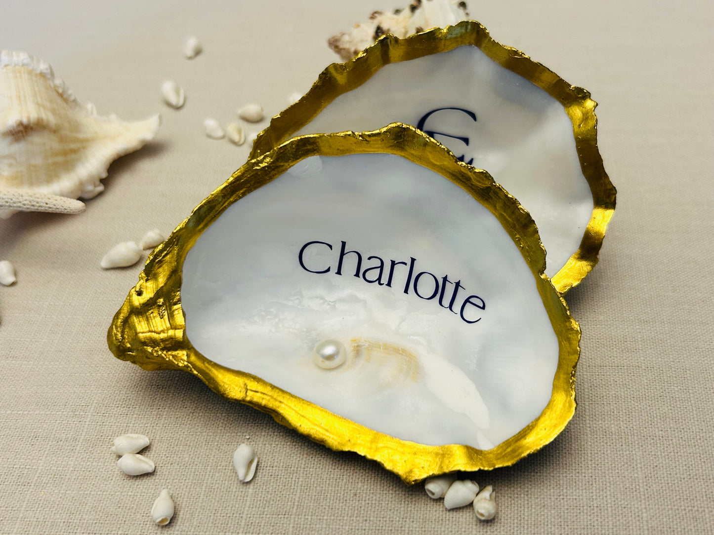 Gold Oyster Shell Place Cards. Personalised Wedding Name Place. Coastal Favour Gift.