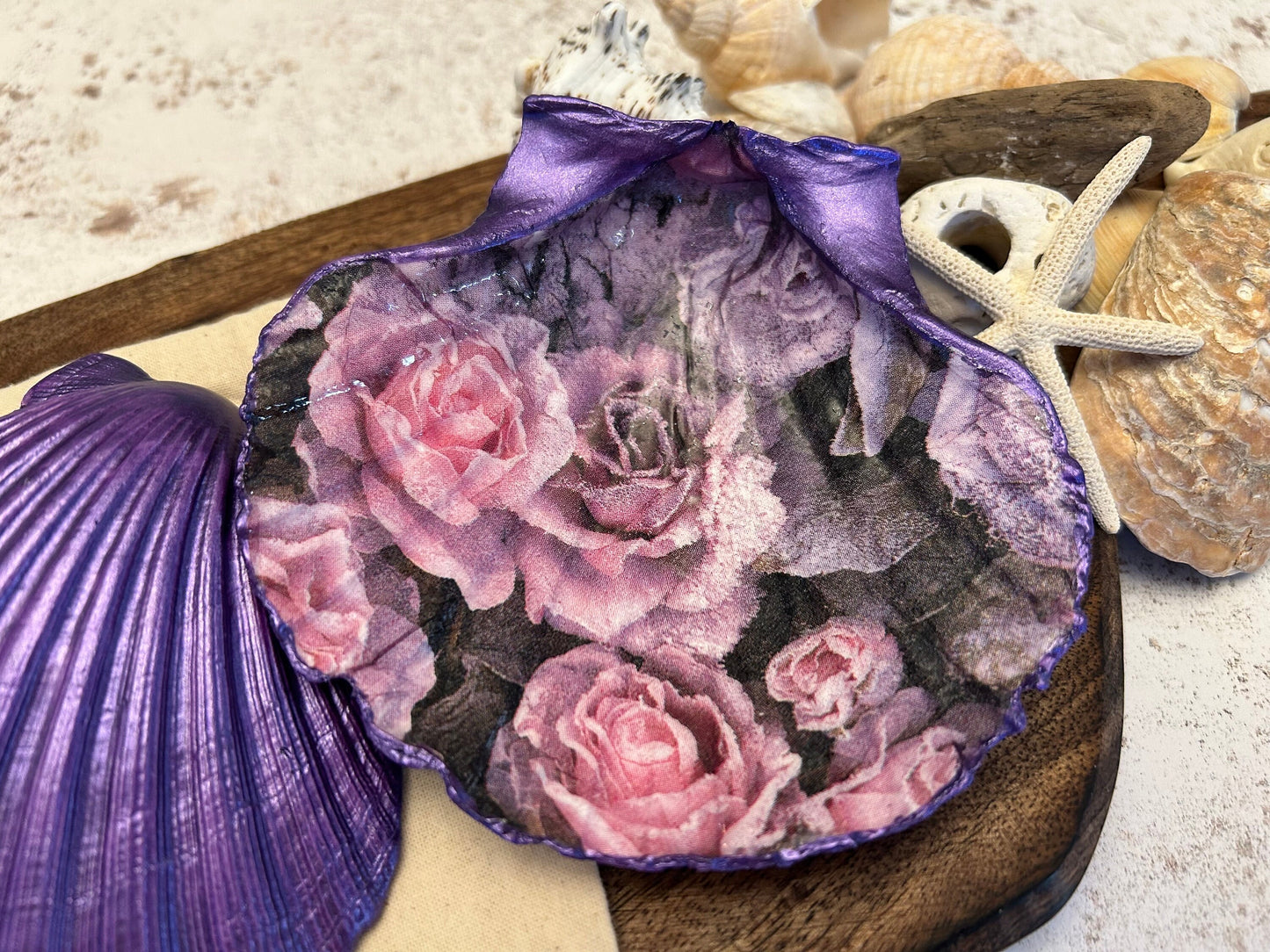 Purple and pink rose scallop shell dish. Mauve floral birthday trinket dish for her. Ring dish for shell lovers. June birthday flower.