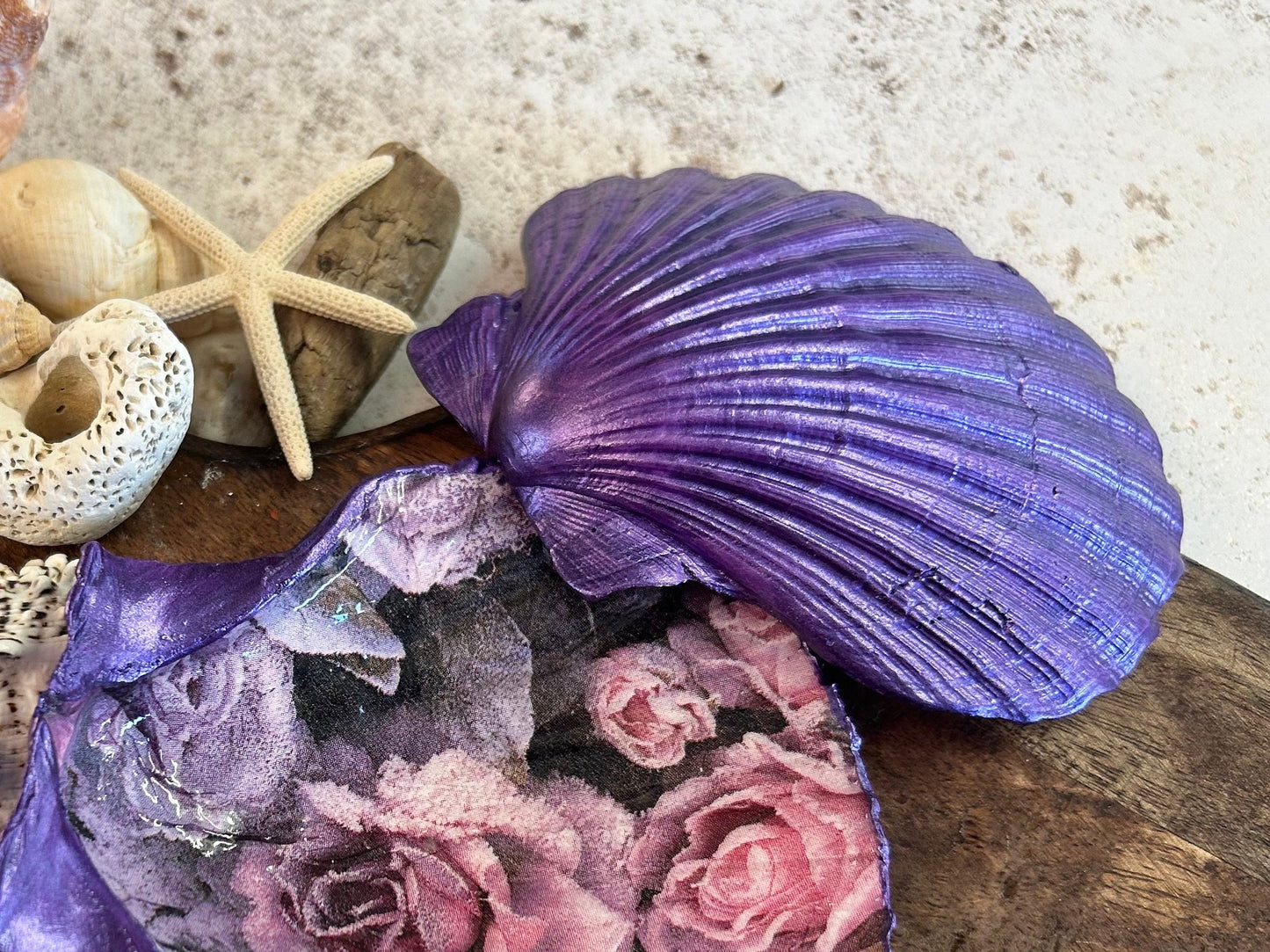 Purple and pink rose scallop shell dish. Mauve floral birthday trinket dish for her. Ring dish for shell lovers. June birthday flower.