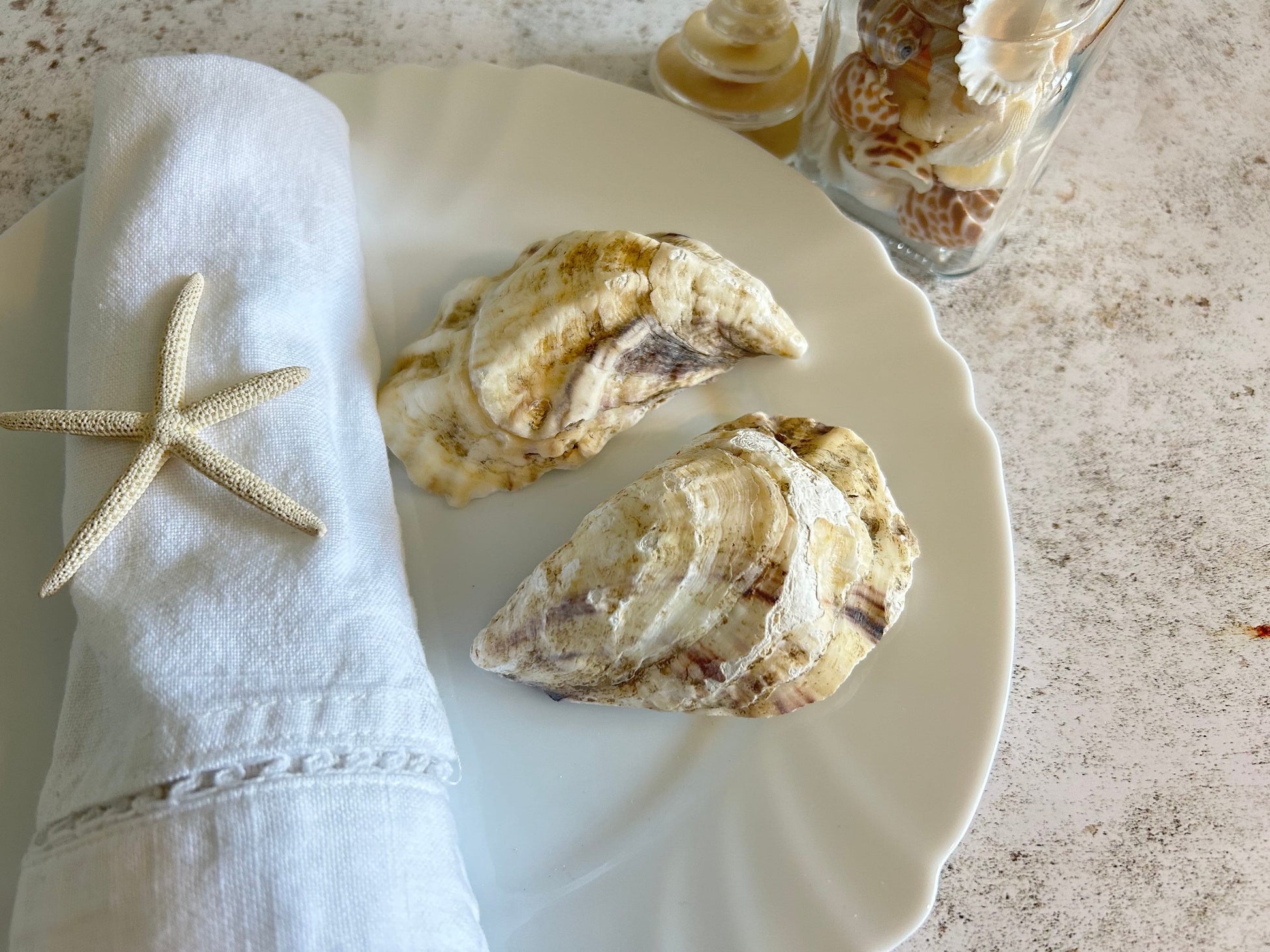 Oyster shell wedding place card. Natural shell name place for personalisation. Bridal party gift or destination weddings.