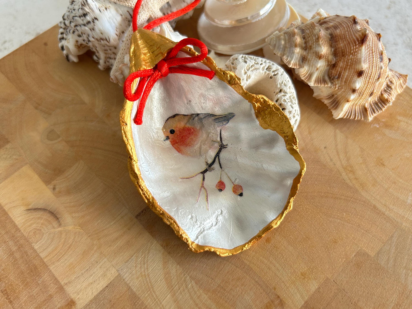 Personalised Robin oyster shell hanging decoration. Memorial bauble for loss of a loved one. Rememberance hanging ornament gift.