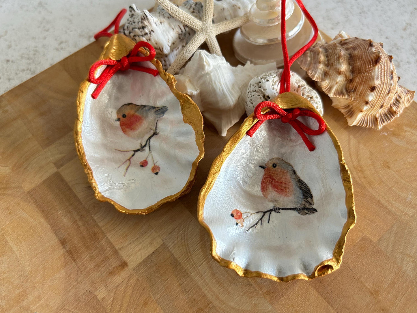 Personalised Robin oyster shell hanging decoration. Memorial bauble for loss of a loved one. Rememberance hanging ornament gift.