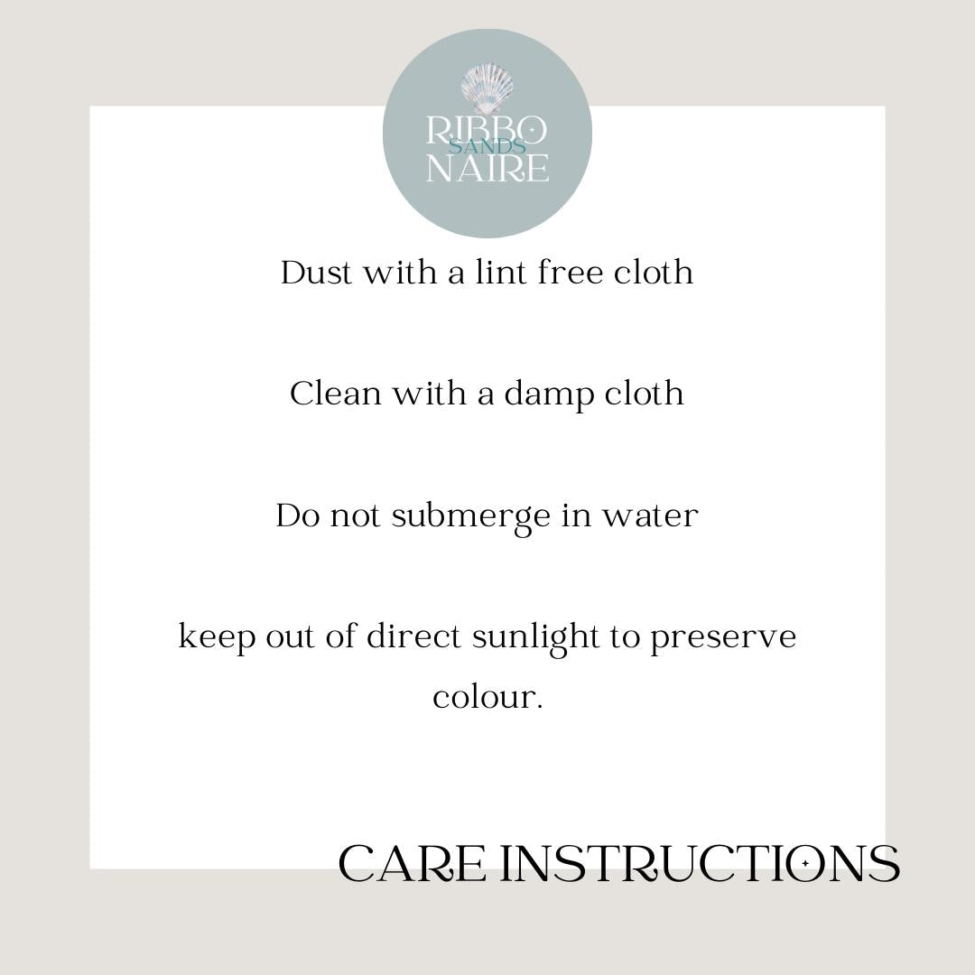 Puffin Oyster Shell Trinket Dish. Gold Beach House Decor Trinket Hilder.