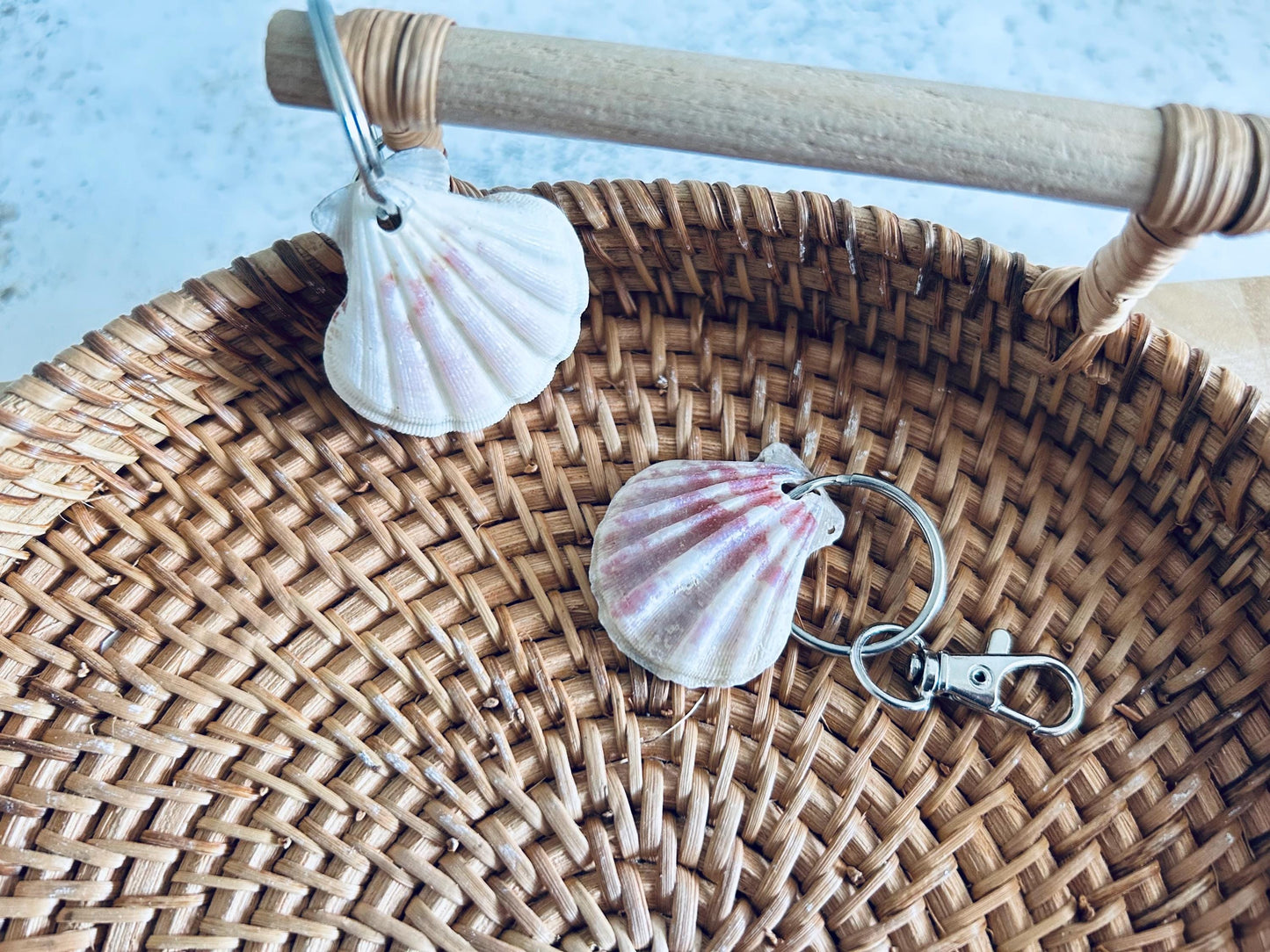 Scallop Shell Keyring or Bag Charm. Beach Wedding Favor, Party Bag Gift.