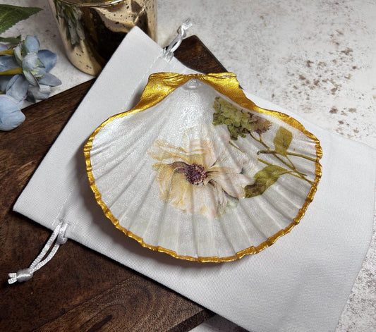 White Rose Scallop Shell Ring Dish. Gold Floral Jewellery Holder.