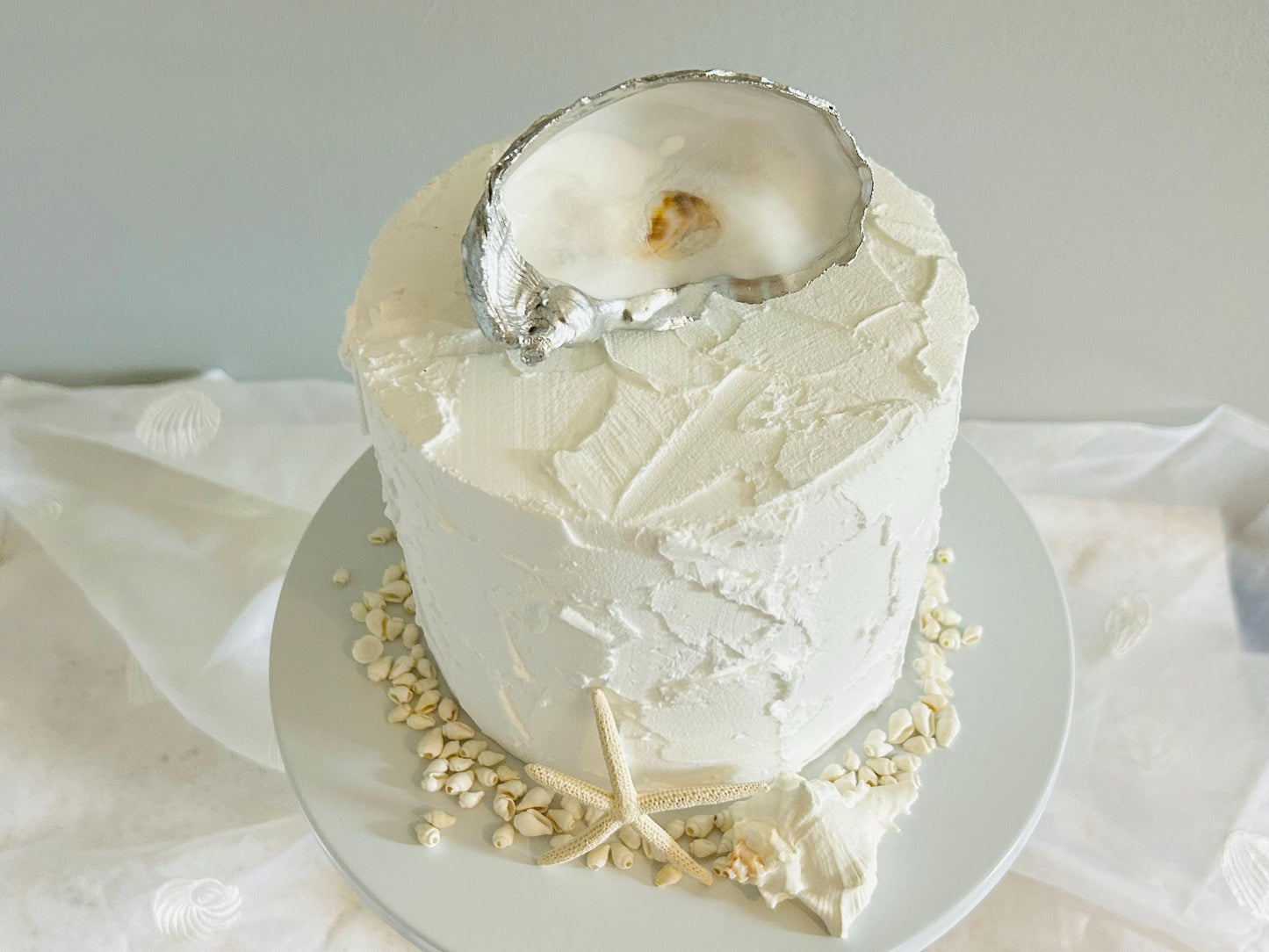 Personalised Silver Oyster Shell Cake Topper. Natural Double wedding Decor.