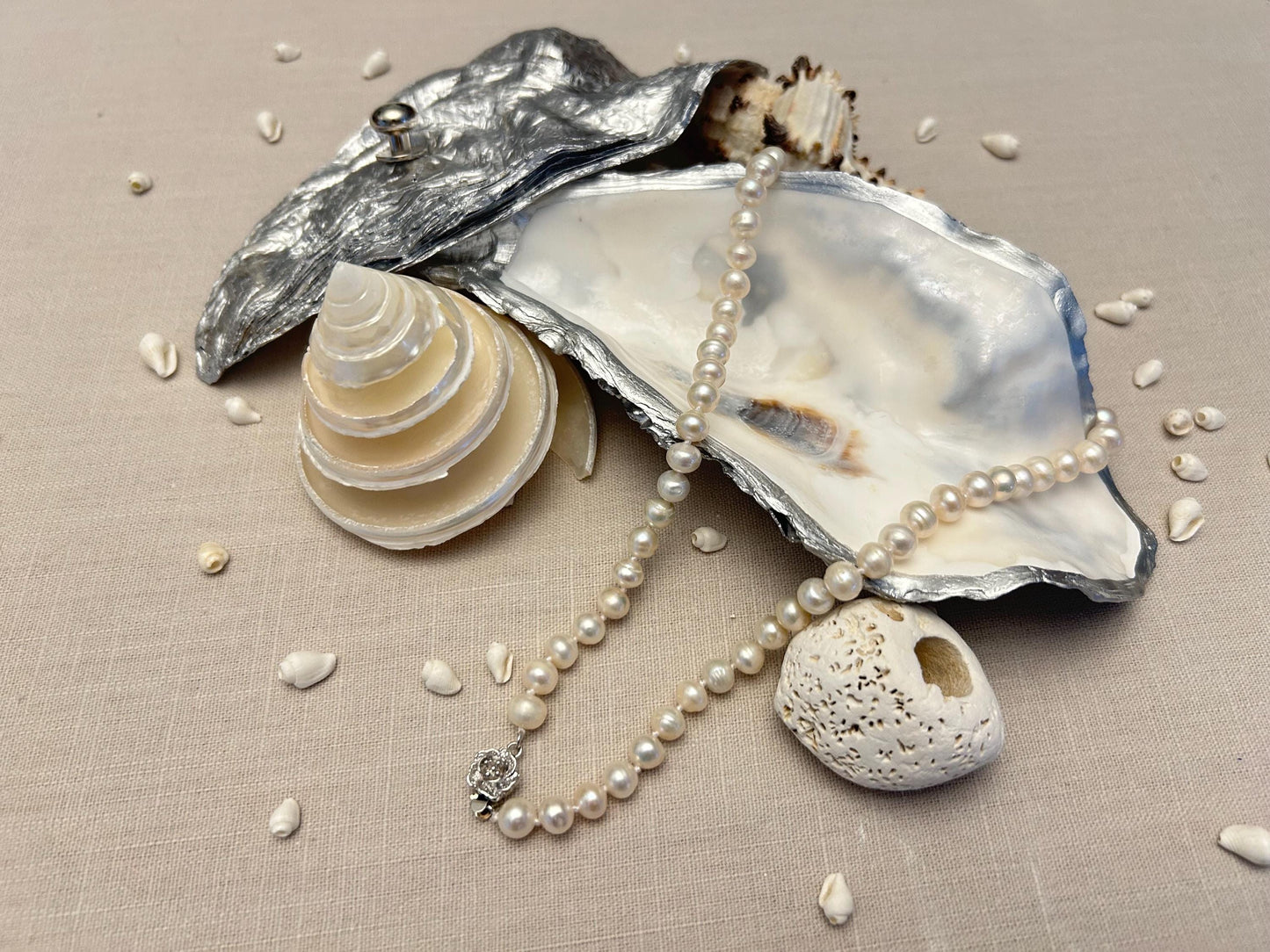 Silver whole oyster shell jewellery box. Chrome silver natural oyster shell jewellery holder. Ring bearer box. Silver Anniversary gift.