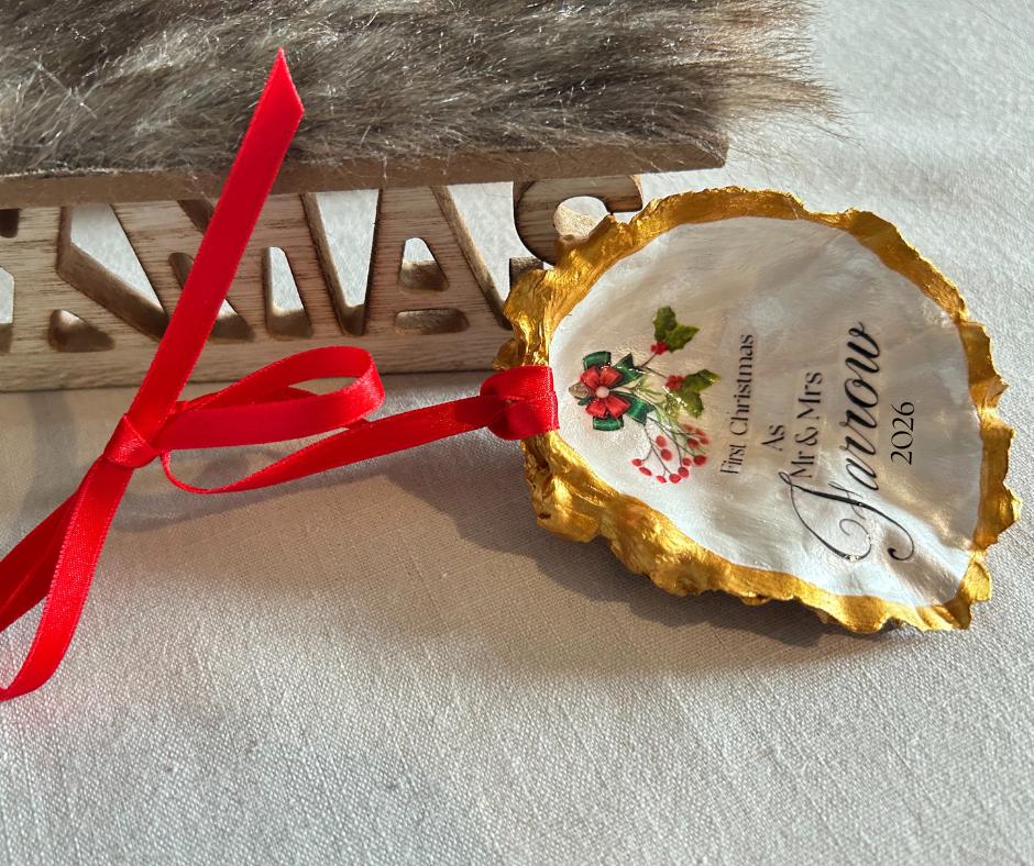 First Christmas as Mr & Mrs Ornament, Personalised Newlywed Gift, Custom Christmas Decoration for Couples.