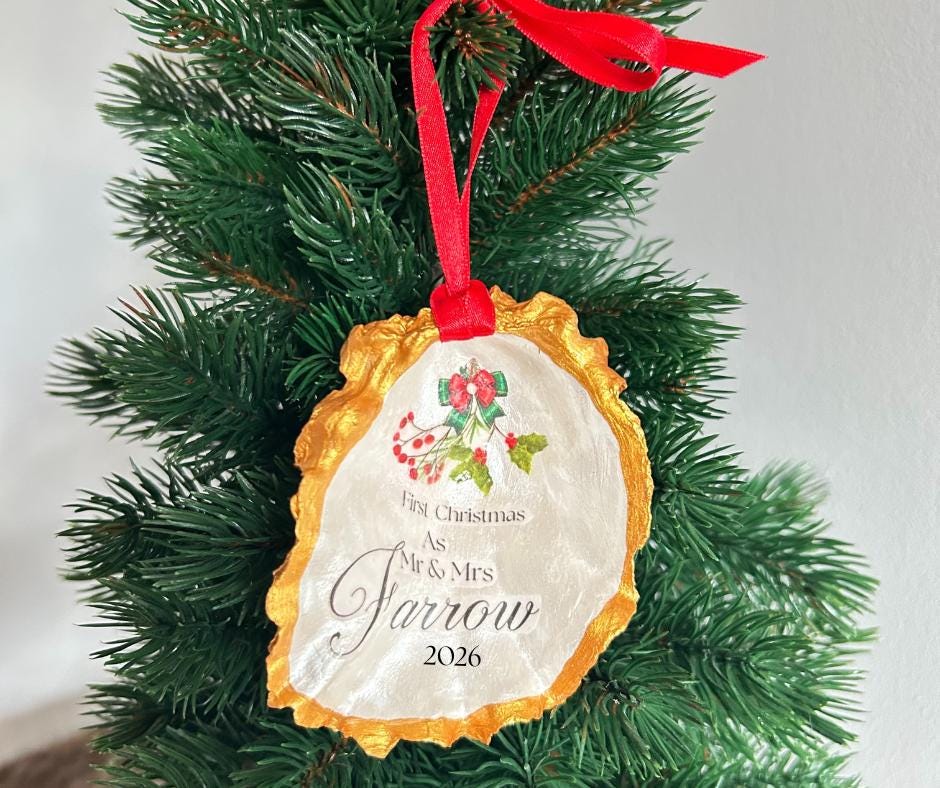 First Christmas as Mr & Mrs Ornament, Personalised Newlywed Gift, Custom Christmas Decoration for Couples.
