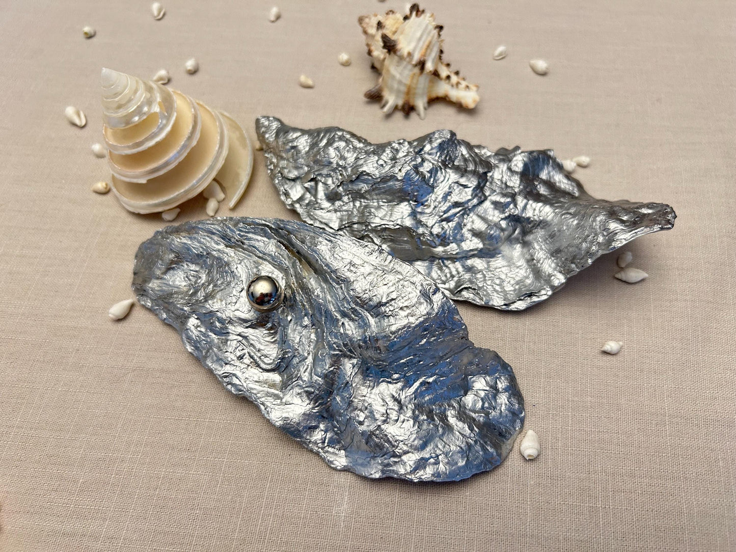 Silver whole oyster shell jewellery box. Chrome silver natural oyster shell jewellery holder. Ring bearer box. Silver Anniversary gift.