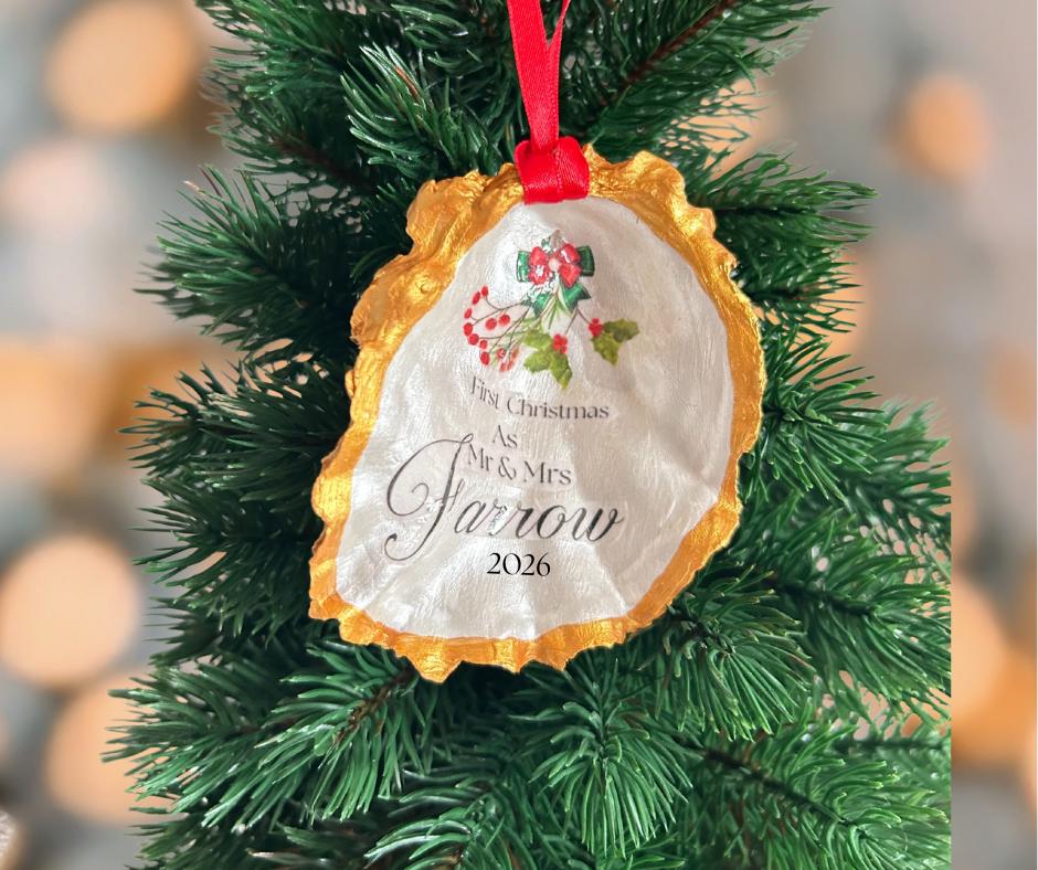 First Christmas as Mr & Mrs Ornament, Personalised Newlywed Gift, Custom Christmas Decoration for Couples.