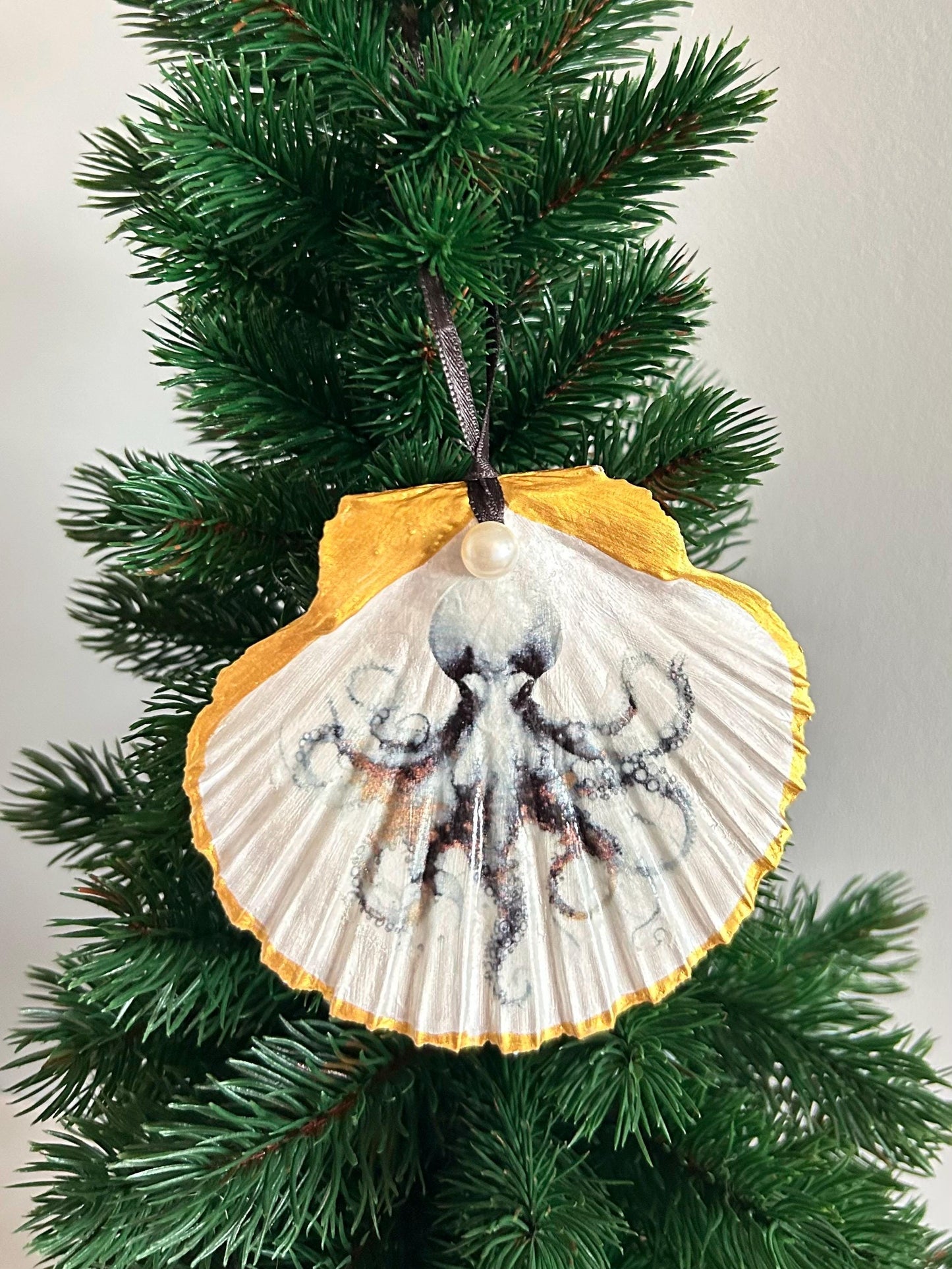 Coastal Christmas Tree Decorations. Octopus and Whale Scallop Shell Ornaments.