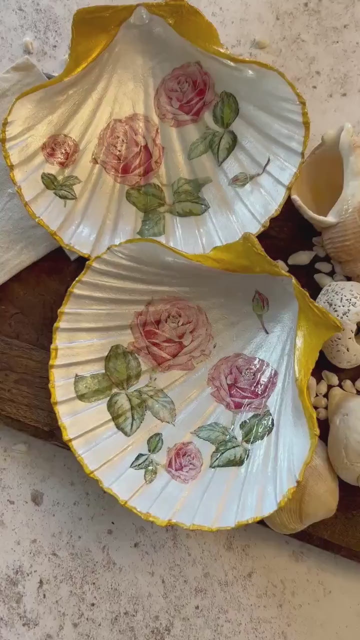 Pink Rose Scallop Shell Trinket Dish. Gold cottagecore Jewellery Holder.