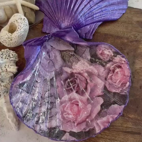 Purple and pink rose scallop shell dish. Mauve floral birthday trinket dish for her. Ring dish for shell lovers. June birthday flower.