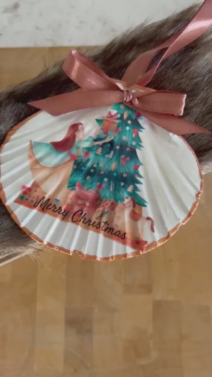 Personalised Christmas Decoration. Natural Scallop Shell Holiday Scene Hanging Decoration.