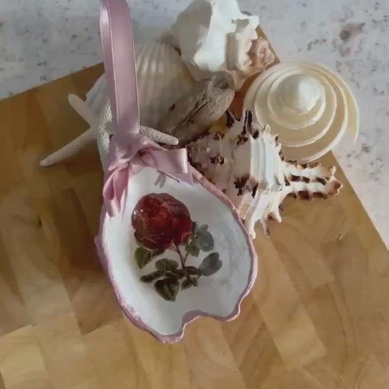 Personalised red vintage rose oyster shell. Dusky pink hanging decor. June birthday keepsake. Mother’s Day gift. Bottle gift tag decoration.