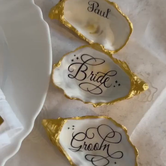 Personalised oyster shell place card. Wedding place names and favours. Natural inside with custom colours. Destination or beach wedding.