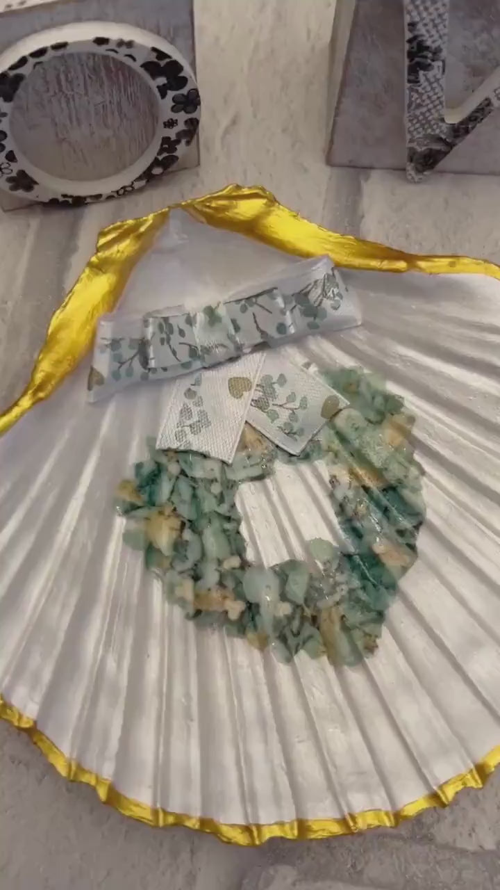 Green floral heart natural scallop seashell  jewellery dish. Airbnb seaside bathroom decor. Valentine’s gold and sage decorative dish.